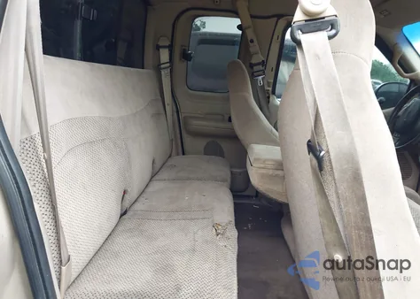 2000 Ford F150 из США, поврежденный, VIN 1FTRX17L0YNA64787